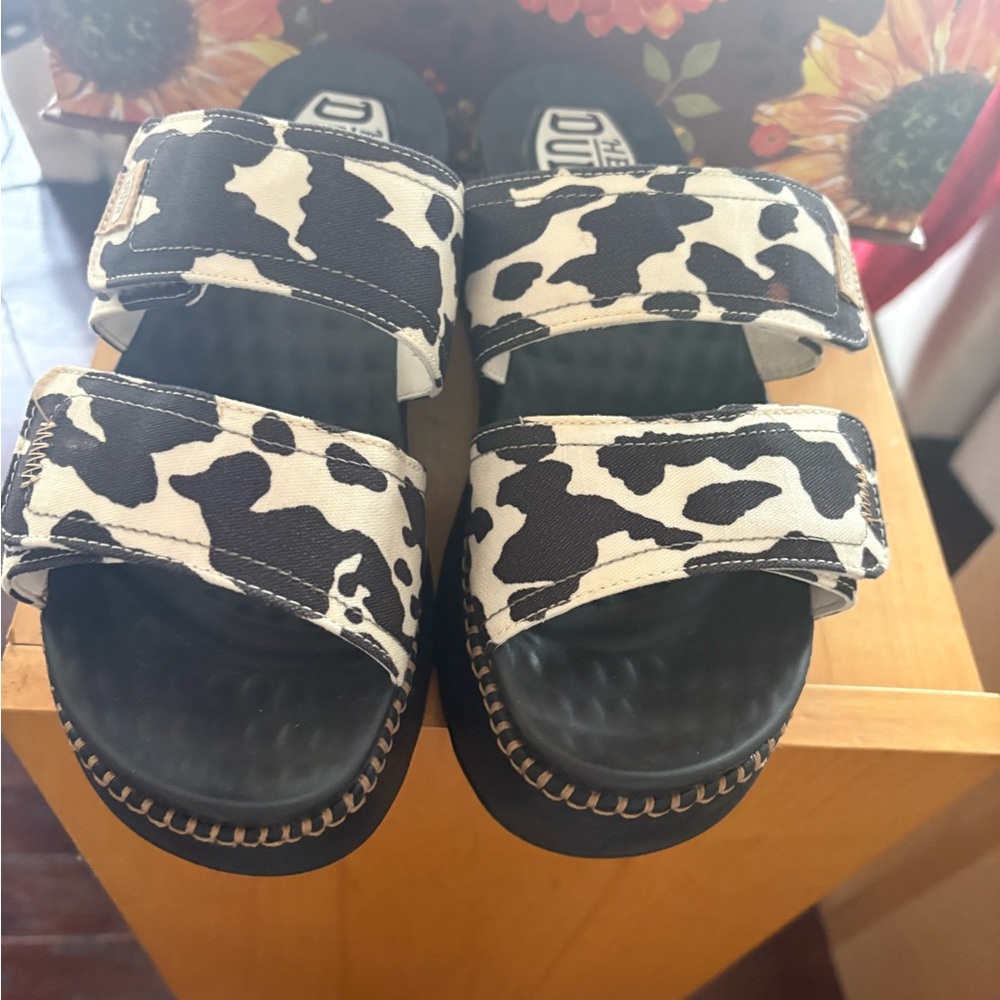 Black & White Cow Print Velcro Slide Sandals